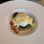 エグゼクティブラウンジ - 朝食(エッグベネディクト）
