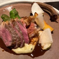 Lien - 骨付き仔羊背肉のロースト