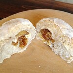 ビバ ラ マイ ワイフ - 自家製パン、ドライイチジクとクルミ