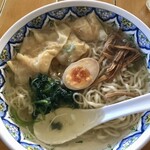 揚州商人 - エビワンタン麺 ¥1,070円です♬