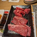 Jingisukan Sumibiyakiniku Ippatsu Don - サービスの肉が一番美味しくなかった