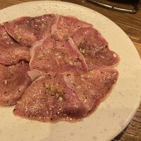 炭火焼肉ホルモン うしごろ 中目黒店 - 