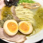 Soupmen - 牡蠣塩らぁ麺 
            静岡県産『金豚王』チャーシュー、味玉入り 1,300円
