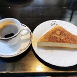 珈琲屋らんぷ - 料理写真:コーヒー＆シナモントースト ¥360 (特売珈琲チケット利用)