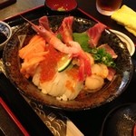 海水園 - 海鮮丼
            1680円