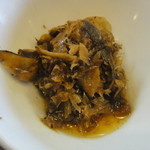 石原ラ軍団 - 豚マヨ丼(並)に付いてくる・魚を削ったのに味付けしたのん。・・・これが以外と旨い＾＾