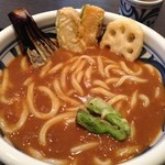 Sanukiudonhattatsu - 野菜天カレーうどん  美味い！野菜サクサク、カレーフルーティでしっかり辛い(^^)