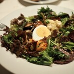 ヌガ - 野菜を崩すと色々出てきた