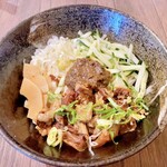 Jaja Men Sem Monte Mmaru Ja - 牛すじじゃじゃ麺　950円(税込)