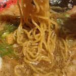 旭川味噌ラーメン ばんから - 麺の感じ