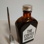 TODAY'S SPECIAL - ビンとスプーンがほぼ同じ高さ