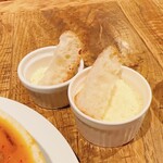 IVO ホームズパスタ トラットリア - 粉チーズと追い粉チーズ+110円