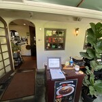 ALOHA TABLE Waikiki - 店内の様子。