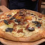 WOLFGANG PUCK PIZZA BAR - 