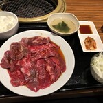 Minato Mirai De Yakiniku Douraku - 