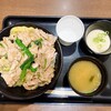 伝説のすた丼屋 EXPASA多賀(下り)店