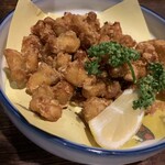 魚酔 - 膝軟骨の唐揚げ