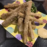 魚酔 - 煮出しごぼうの唐揚げ