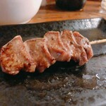 もつ焼き煮込み 楓 - たん