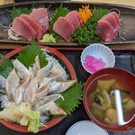 ばんや - 【2023/8】イワシづけ丼＋中とろ刺身