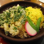 どん吉 - 冷したぬきうどん(うどん大盛り)＋春菊 8/28