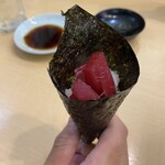 Sakae Sushi - まぐろ手巻き