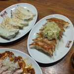 餃子製造直販 餃山堂 - 