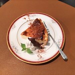 バー リーファー - バスクチーズケーキ