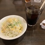 牛舎 - まずはサラダとドリンク