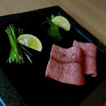 和牛焼肉じろうや 介 wagyu&sake 名古屋駅前本店 - 至高のタン