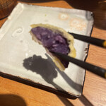 おととや　こばやし - 紫じゃがいもの天ぷら　濃厚な味でホクホク