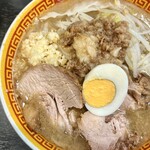 えどもんど - 『ラーメン＜半分＞豚2枚・半玉子』(ニンニク・アブラ)