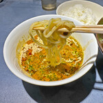 うずとかみなり - これぞ重ね合わせの妙技とも言うべき、重層的な旨味を極めた様なスープ