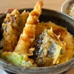 蕎麦処 大戸屋 - ざる蕎麦と小丼（天丼）セット1250円