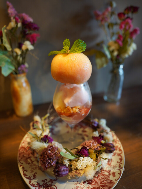 ドライフラワーの花園でいただく清楚なパフェ』by みすきす : Le coin