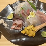 高崎個室居酒屋 居酒肴 Jūnitsuki - 刺身盛り合わせ2300円　全部美味しい