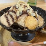 QQQ×UTA - キャラメルコーヒー 普通サイズ 税込800円（R5.7時点）