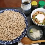 Teuchi Soba Takofuku - 蕎麦と肉味噌ご飯♪