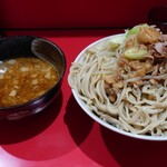 Ramen Jirou Chibaten - つけ麺小＋豚追加（ヤサイ＋アブラ）
