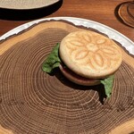 マジカメンテ - モデナの秘伝のお焼き テイジェッラ
      　１杯目のワイン、写真を撮り忘れている、、。