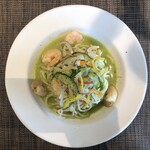 洋食喫茶かんぱーにゃ - 海老ときゅうりソースの冷製パスタ