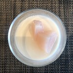 洋食喫茶かんぱーにゃ - 桃と豆乳のブランマンジェ