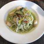 洋食喫茶かんぱーにゃ - 海老ときゅうりソースの冷製パスタ