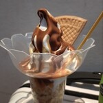 ヤスダヨーグルト CoCoLo南館店 - チョコフレークサンデー　500円