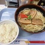 空港食堂 - 三枚肉そばと白ごはん