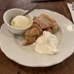 バビーズ ニューヨーク アークヒルズ - アップルパイ+バニラアイスクリーム