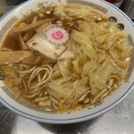 中華そば みたか - ワンタンメン750円。ワンタンたっぷり、麺量も多い