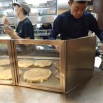 Okonomiyaki Kiji - 目の前で～