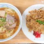 ラーメンジャン - ラーメンやきめしセット(大)¥800