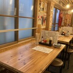 浦野屋 やきとんてるてる - 店内